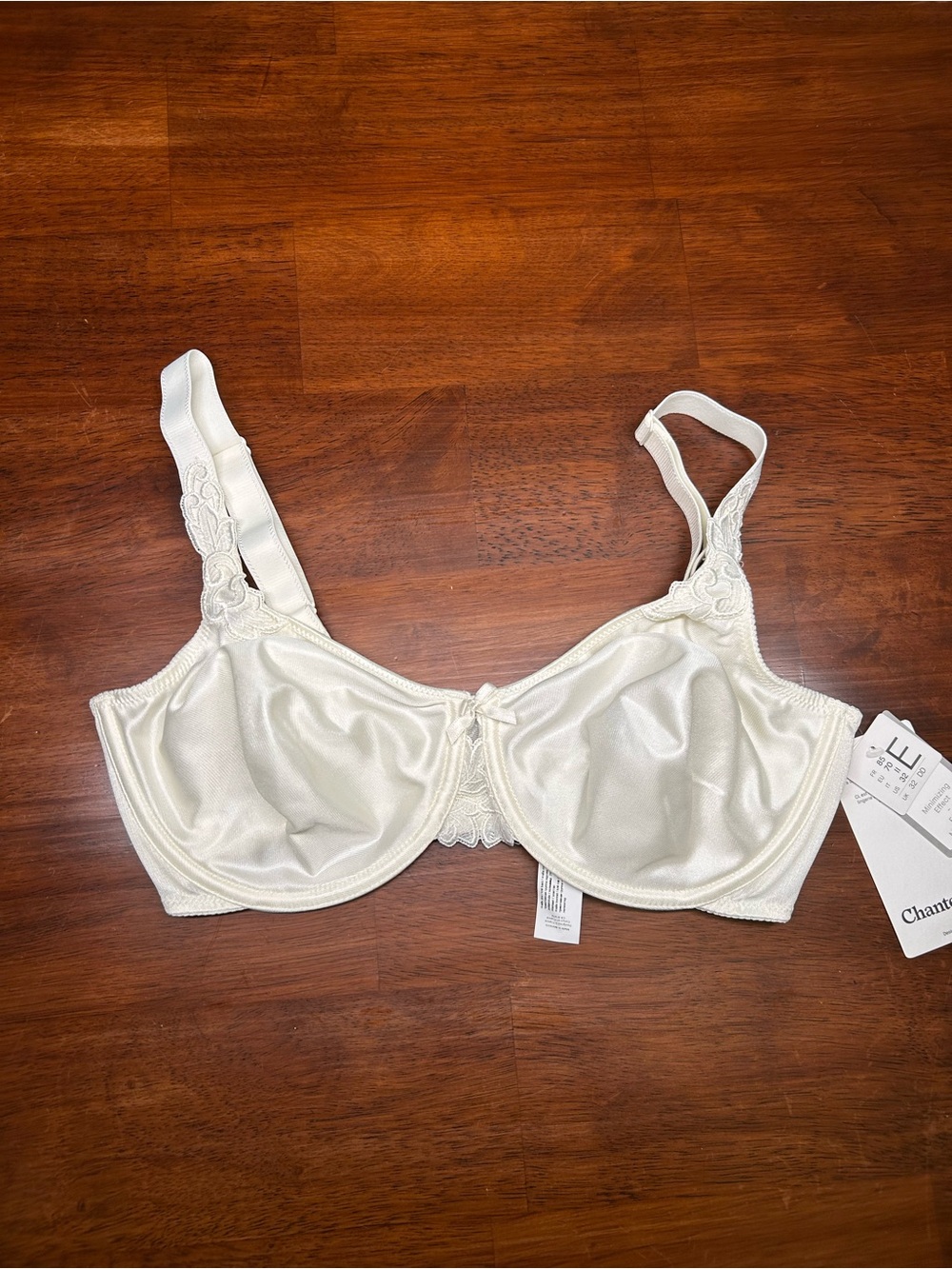NWT Chantelle underwire minimizing bra